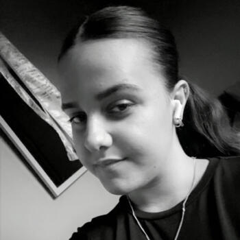 Babysitter in Saint-Valery-en-Caux: Oceane