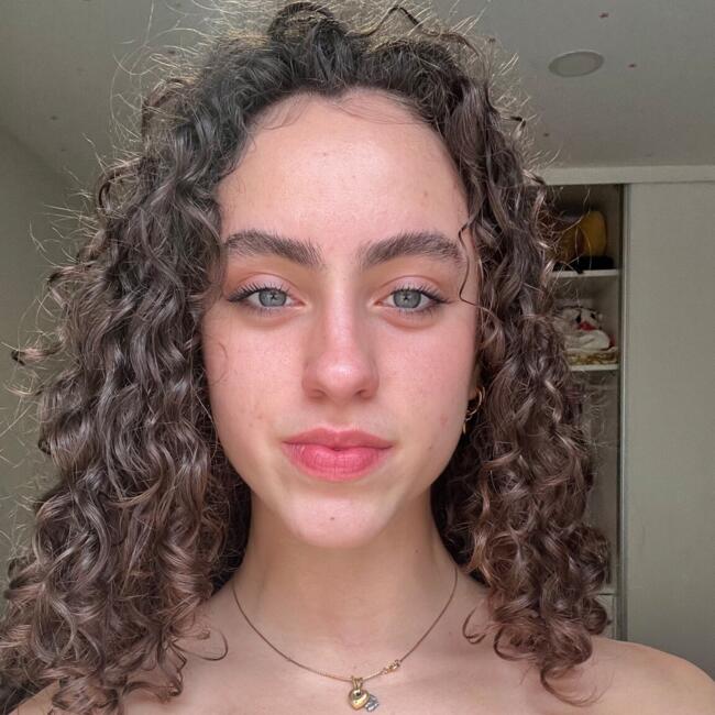 Babysitter em Escapães: Leticia