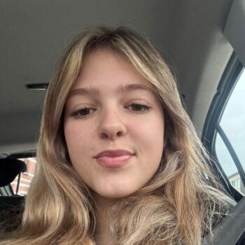 Babysitter in Ravels: Melissa