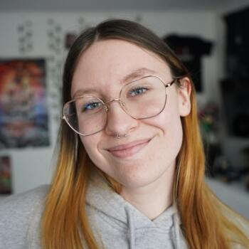 Babysitter in Brodersby: Laura