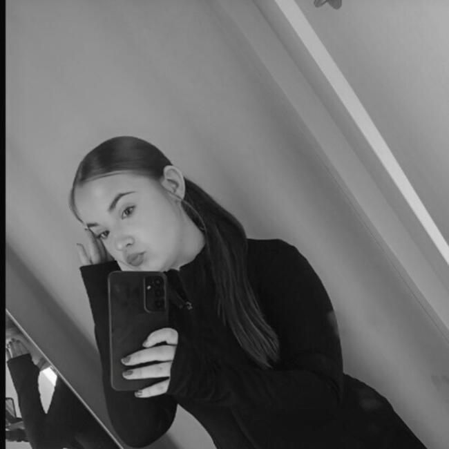 Babysitter in Sainte-Marie-aux-Chênes: Zoé