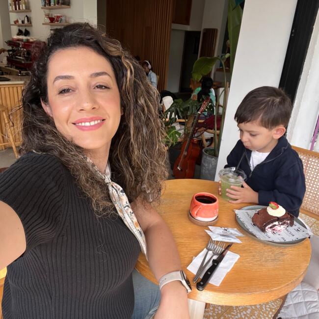 İstanbul bölgesinde bebek bakıcılığı işi: Gamze