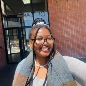 Babysitter in Port Elizabeth: Onesimo