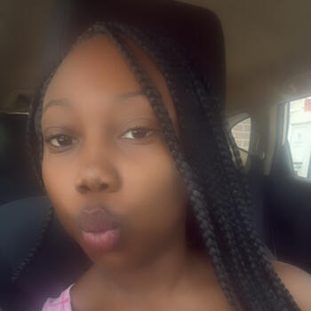 Babysitter in Hillside (Illinois): Armoni