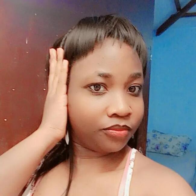 مربية أطفال في دبي: Kobugabe