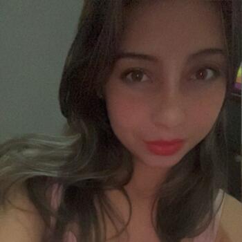 Babysitter in Guatemala City: Elizabeth