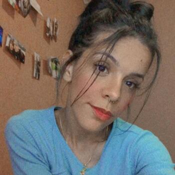 Babysitter Curitiba: Jakeline