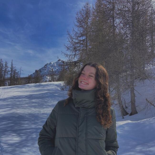 Babysitter in Cadenet: Léotie