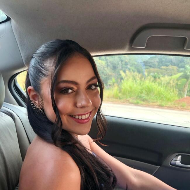 Babysitter em Coimbra: Iasmin