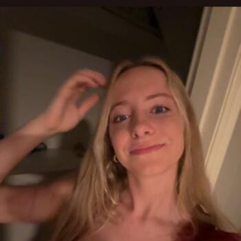 Babysitter in Sarasota: Teagan
