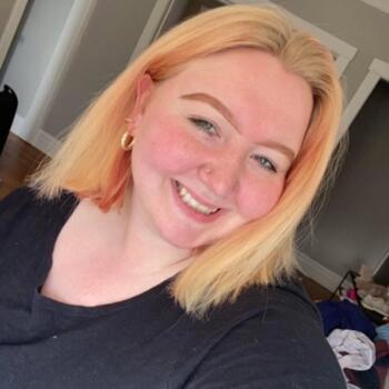 Babysitter in Oak Park: Rachel