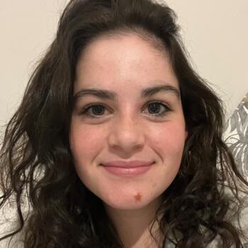 Babysitter in Camlez: Loann