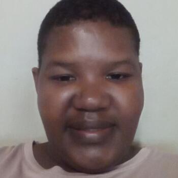 Babysitter in Centurion: Dineo