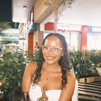 Babysitter Midrand: Reabetswe