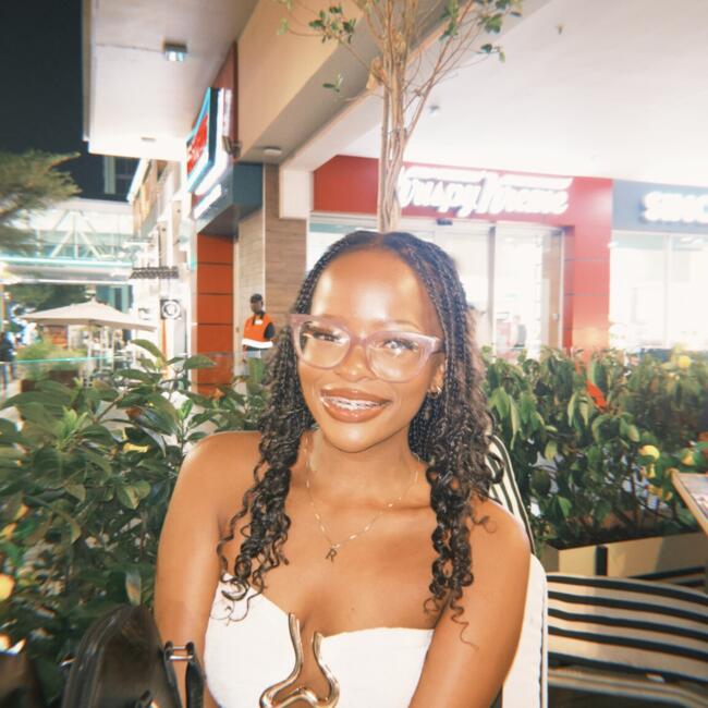 Babysitter in Midrand: Reabetswe