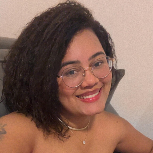 Babá em Franca: Emily