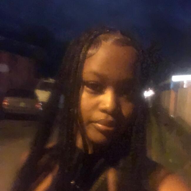 Babysitter in Diego Martin: Akilah