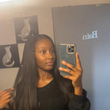 Δουλειά για babysitter στην περιοχή Beveren: δουλειά φύλαξης παιδιών Mirean