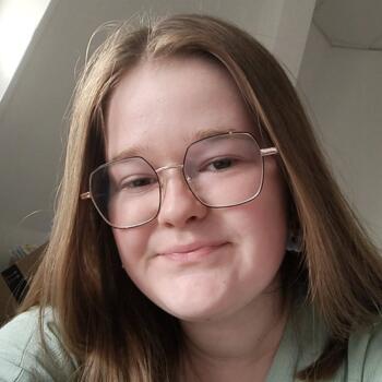 Babysitter in Mouzon: Lana