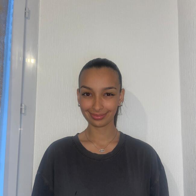 Babysitter in Toulouse: Sabrine