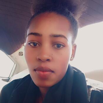 Babysitter in Riyadh: Winny