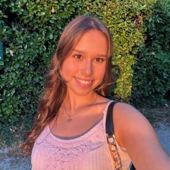 Baby-sitter Saint-Martin-le-Vinoux: Louise