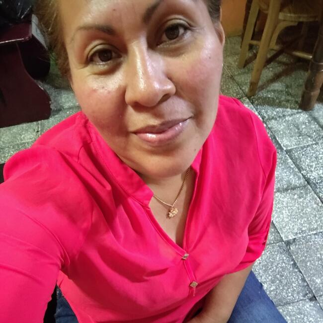 Babysitter in San Salvador: Verónica López