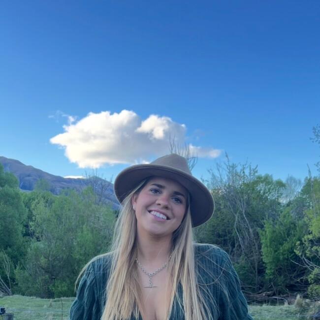 Babysitter in Hamilton: Livvie