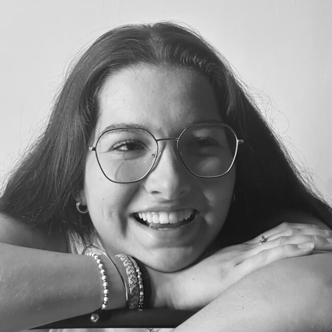 Babysitter in Meaux: Nelly