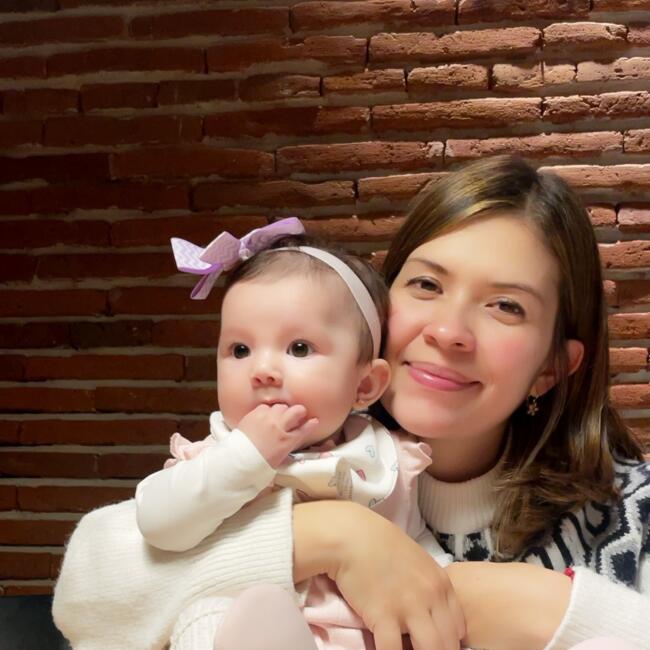 Δουλειά για babysitter στην περιοχή Μπογκοτά: Valerie