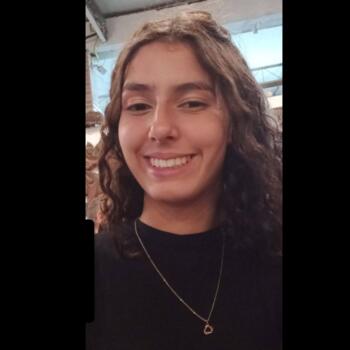Babá em Brasília: Lara