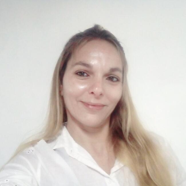 Niñera en Luján: Claudia