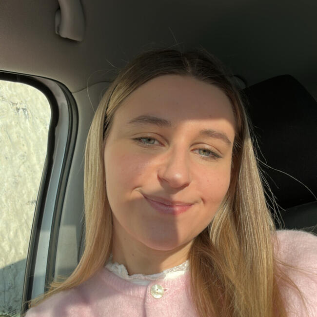 Babysitter in Reims: Chloé