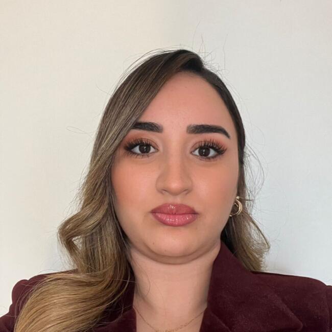 Babysitter in Méru: Kamelia