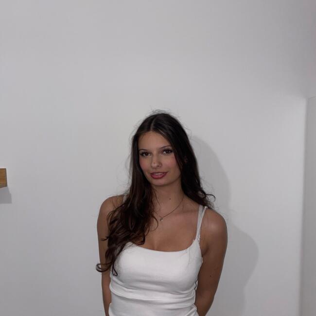 Babysitter in Colombes: Mila