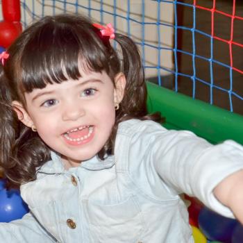 Emprego de babá São José dos Pinhais: emprego de babá Lohayne