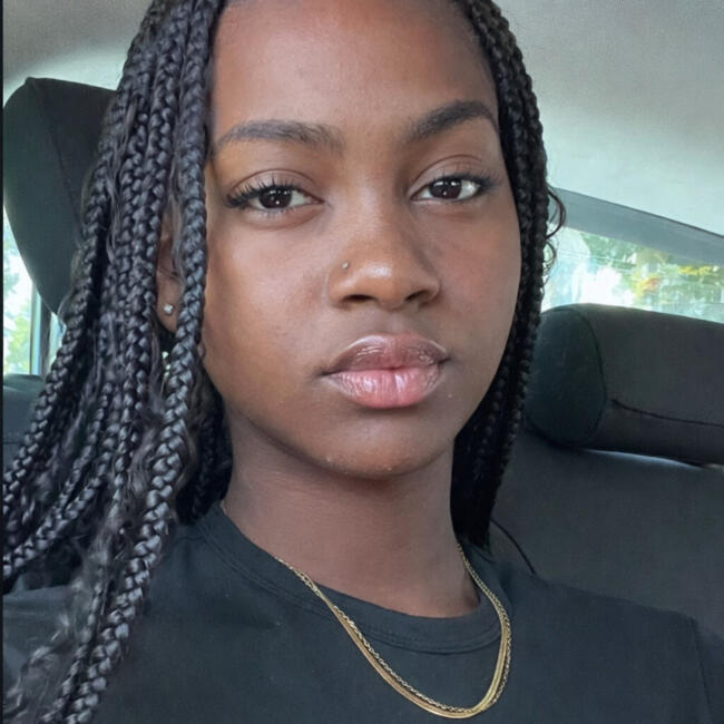 Babysitter in Seixal: Melanie