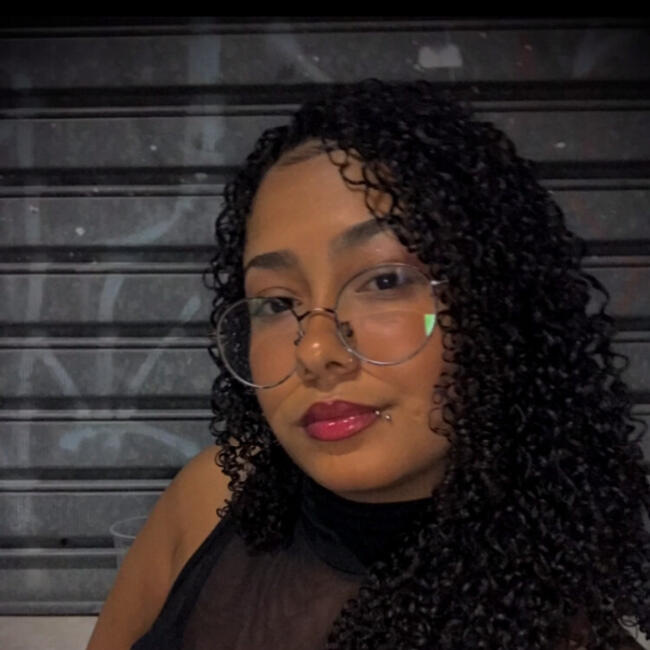 Babysitter in São Paulo: Thayssa Yara