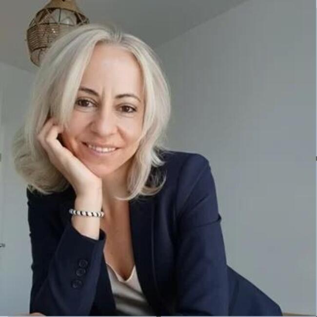 Babysitter in Brasov: Elena