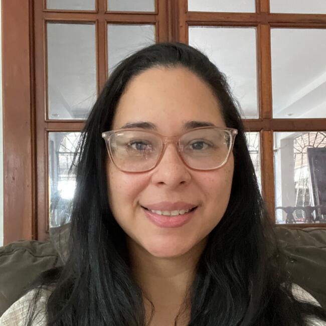 Trabajo para niñera en Panamá: Karen