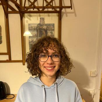 Babysitter in Valdahon: Elsa