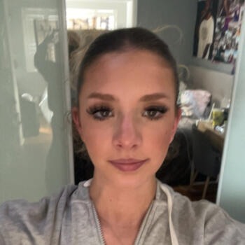 Babysitter in Sydney: Madeleine