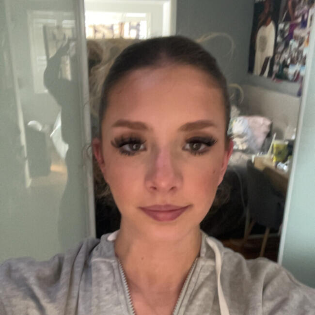 Babysitter in Sydney: Madeleine