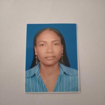 Baby-sitter in Cali: Claudia