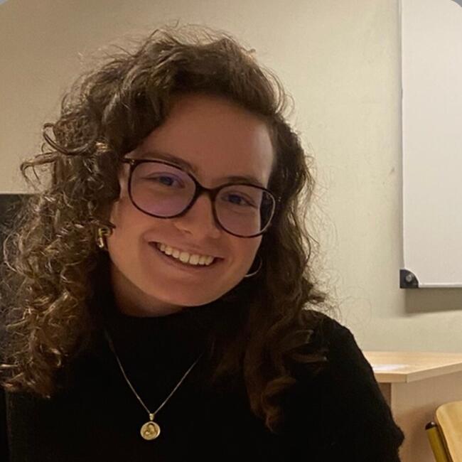 Babysitter in Lyon: Clémence