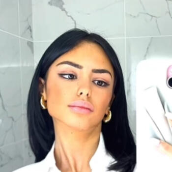 Babysitter in Neuilly-sur-Seine: Lana