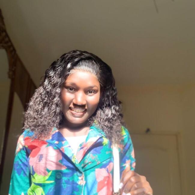 Nounou à Marseille: Aïda