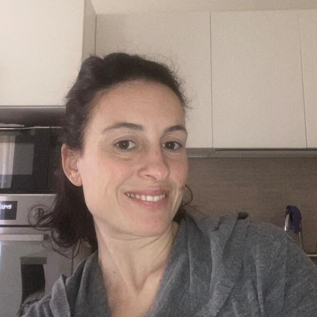 Babysitter in Como: Elena