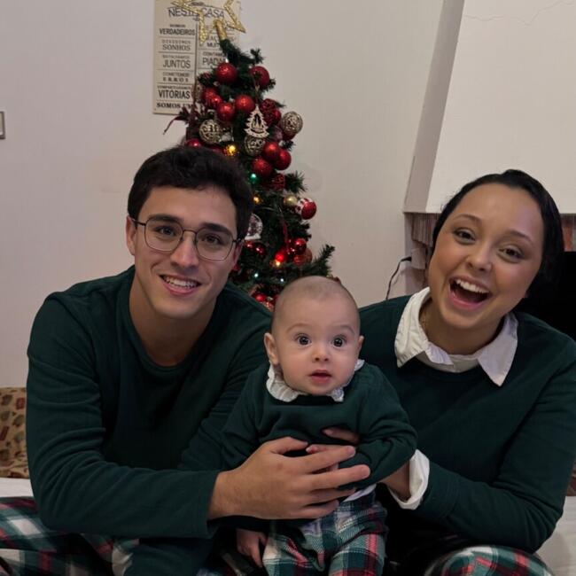 Trabalho de babysitting em Nazaré: Brendha