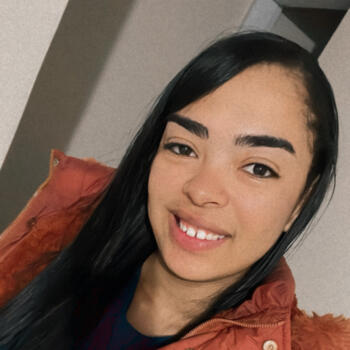 Babysitter in Ubatuba: Sther